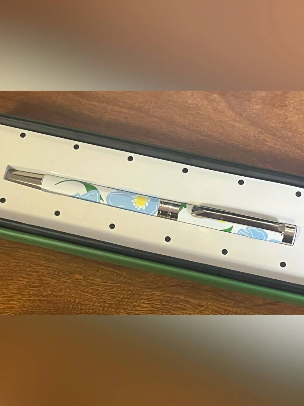 kate spade New York Floral Ballpoint Pen in Blue and White NIB - Picture 3 of 4